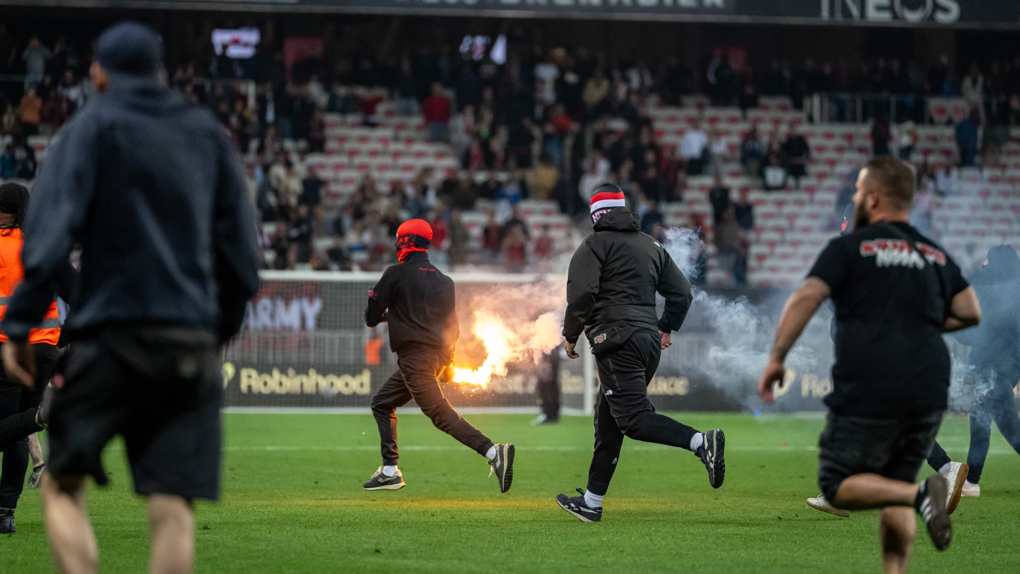 Nice faces league 1 playoff ban against saint-etienne