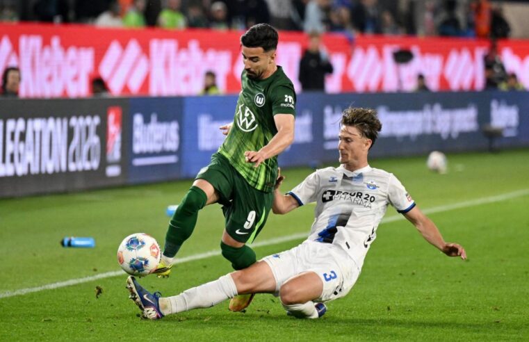 Wolfsburg and paderborn battle ends in stalemate in promotion playoff first leg