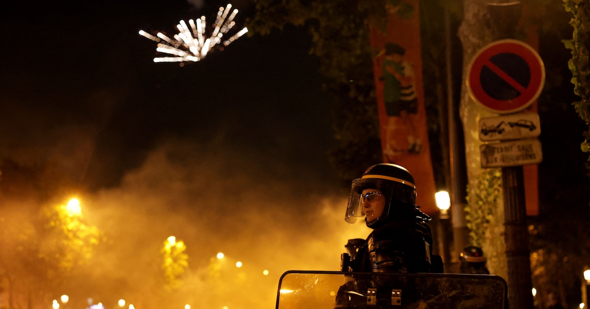 Post-champions league victory: widespread disturbances and hundreds of arrests in Paris