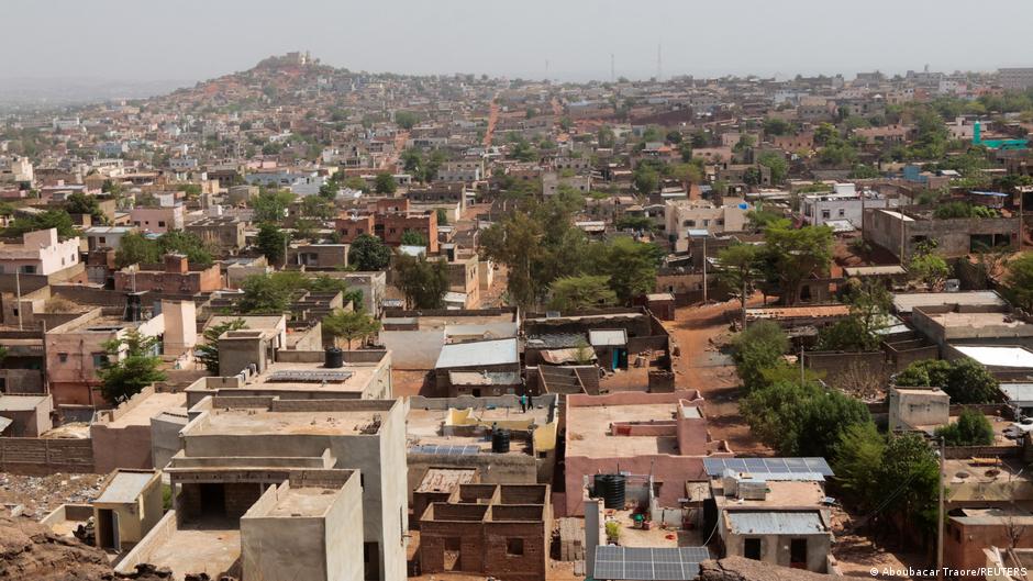 Mali transport crisis: blocked roads disrupt travel across country