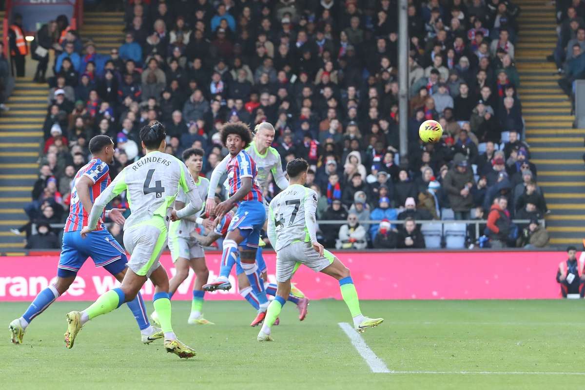 Manchester city vs crystal palace: key stats ahead of crucial clash