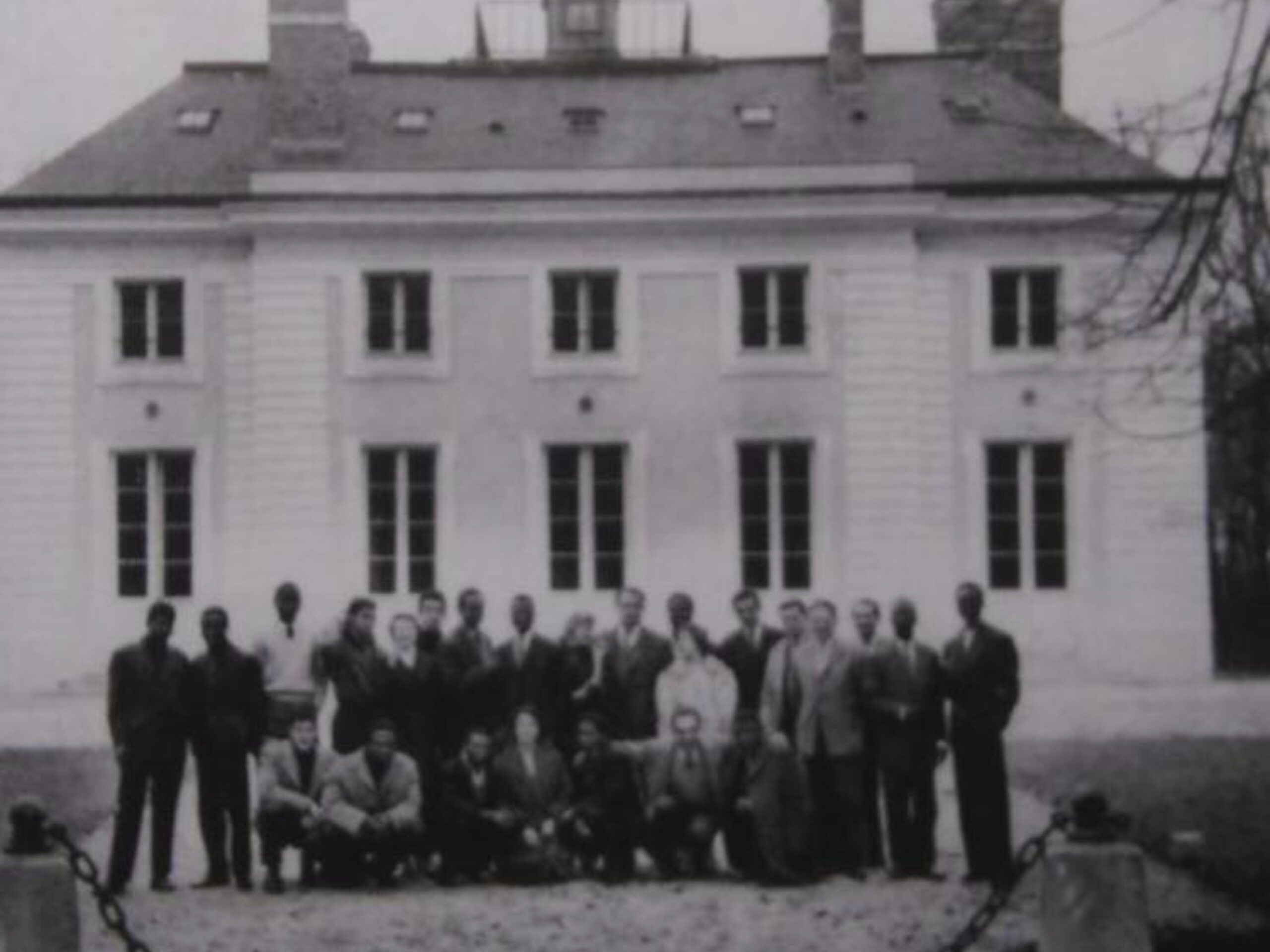 The kamerunian journalist pierre mabé and the founding of radio Tchad