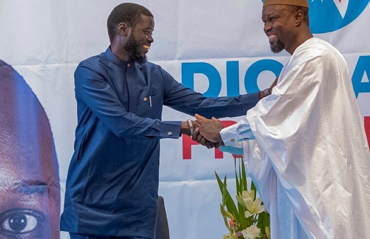 Sénégal : limogé par Diomaye Faye, Sonko s’en va “le cœur léger”