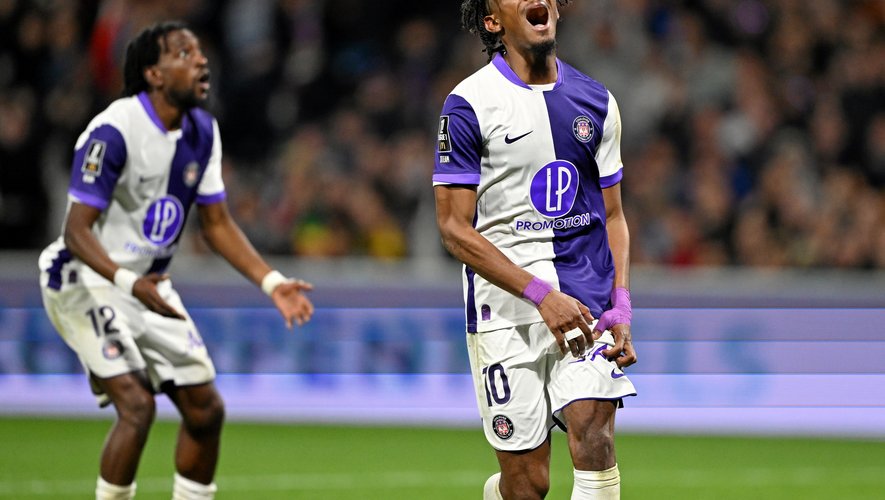 Yann Gboho and Toulouse players celebrate their ninth-place finish