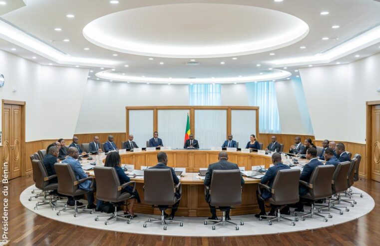 Bénin advances public sector careers: 1,110 civil servants promoted to 12th grade