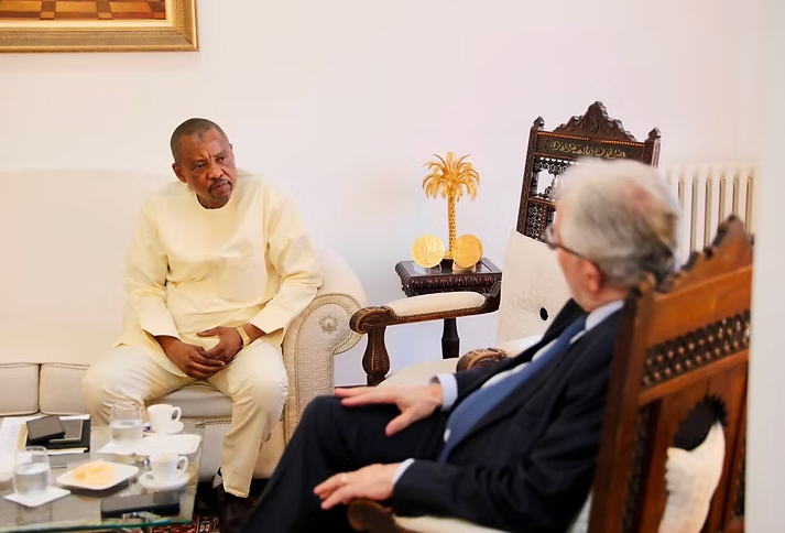 Behind the scenes diplomacy how Niamey seeks Paris through grand mosque channels