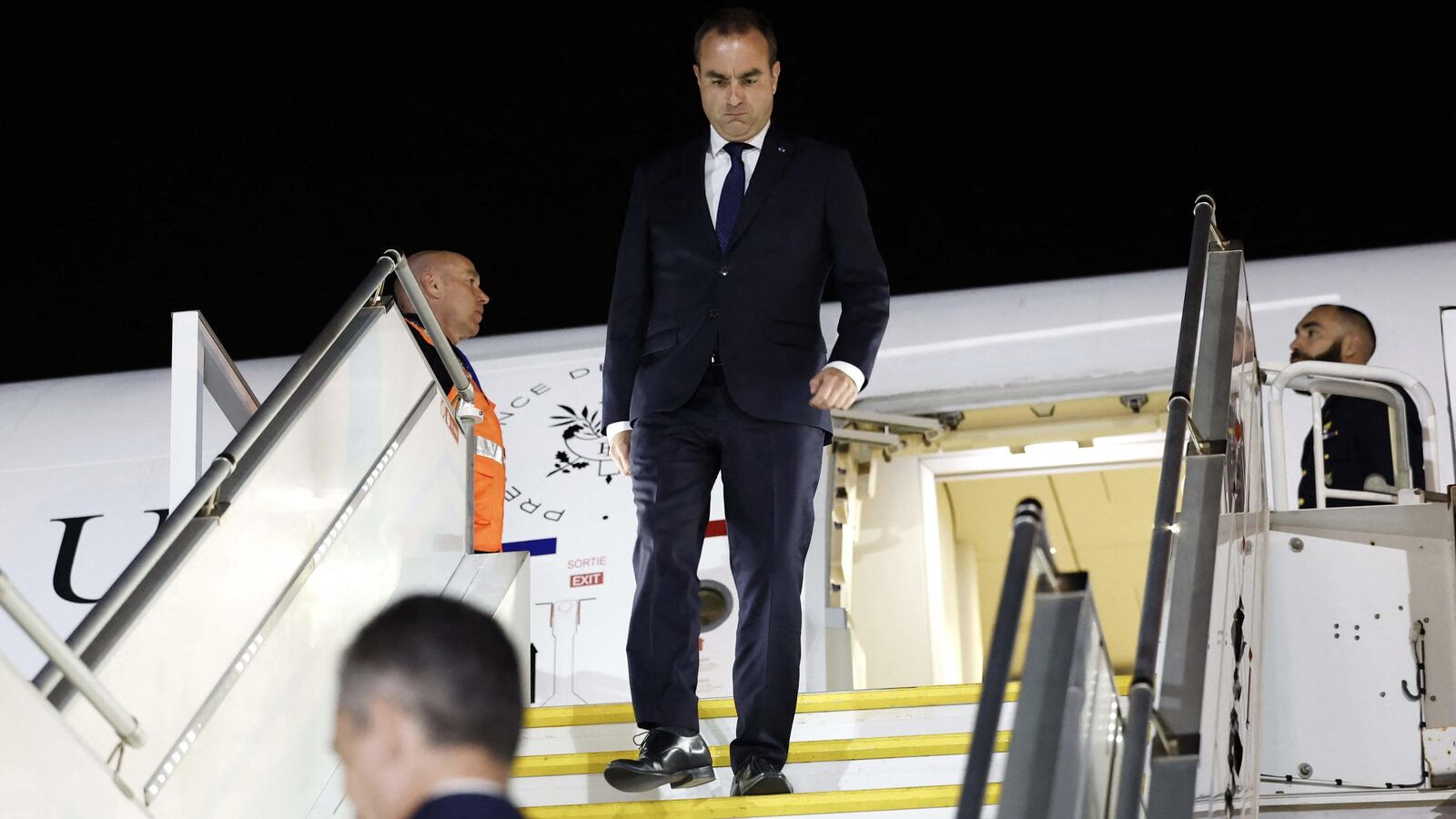 French PM arrives in Rabat to strengthen Morocco ties