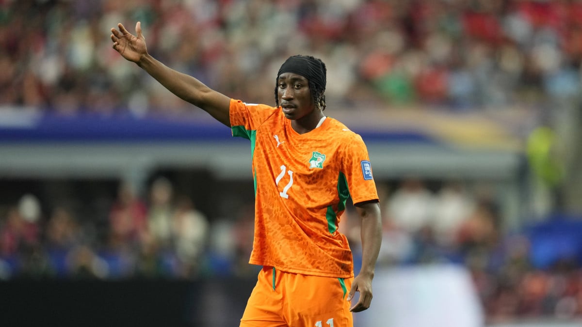 Yan diomandé’s psg move threatened by arsenal’s transfer pivot