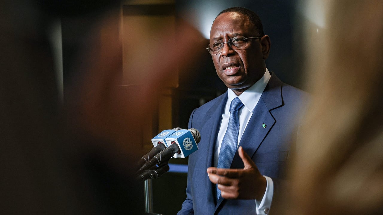 Macky sall’s swift visit to Dakar sparks surprise talks