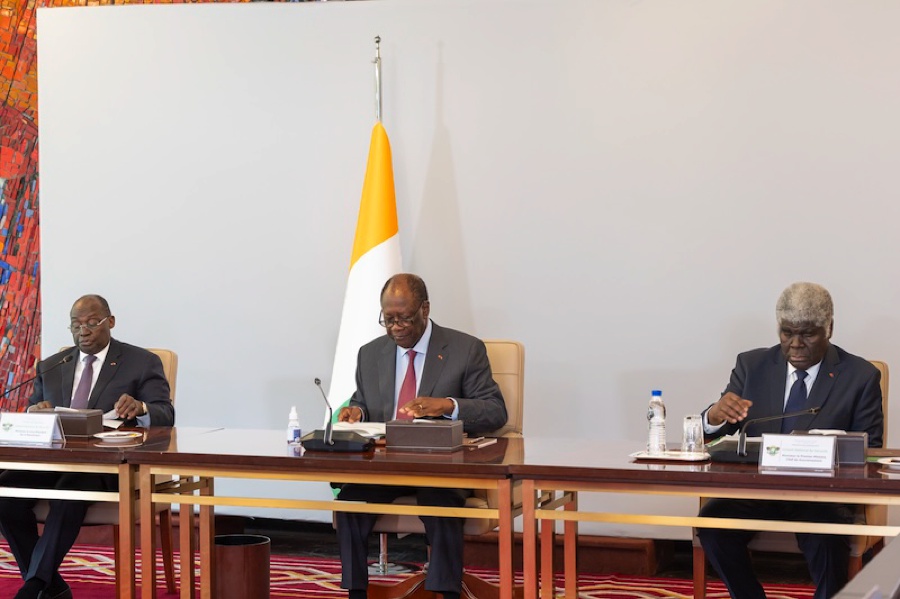 Ivorian authorities crack down on illegal gold mining sites