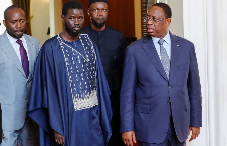 Au Sénégal, le retour de Macky Sall, symbole d’une rupture politique : “C’est le retour de l’ancien système…”