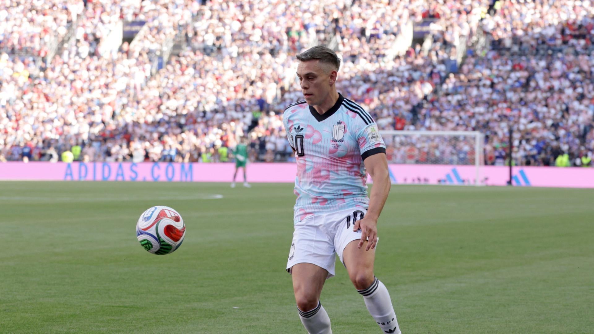 Leandro trossard joins besiktas after leaving arsenal