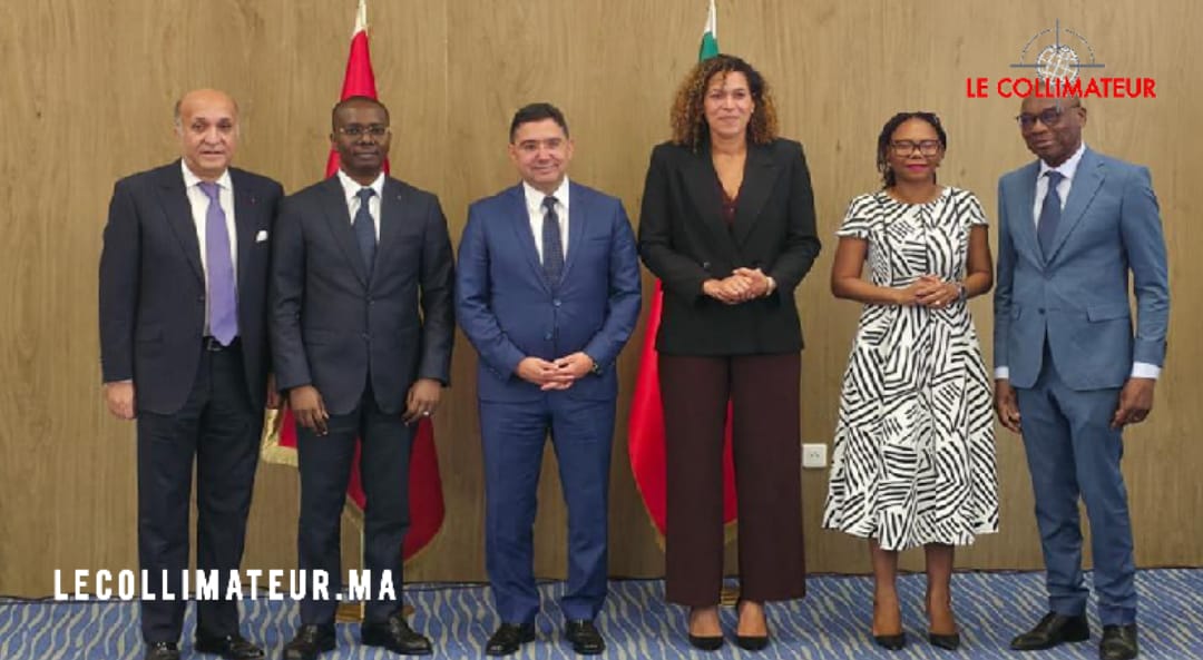 Bénin and Morocco officials reviewing cooperation agreements