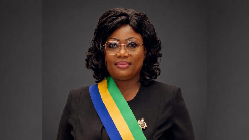 Gabon: politician condemns attacks on president’s mother